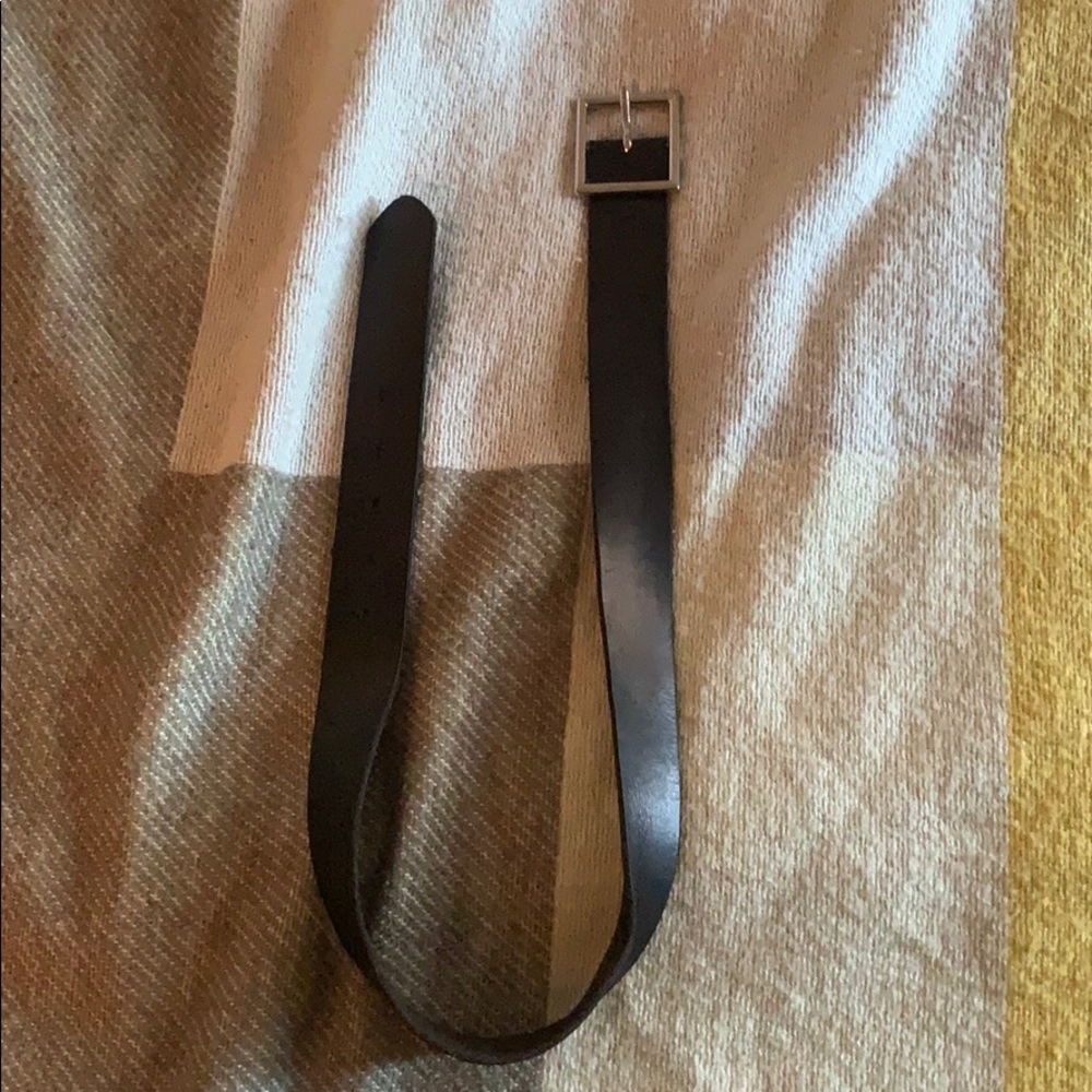 Target Wide Buckled Belt-Black